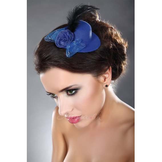 Elegantný modrý mini klobúčik
